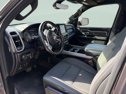 Used 2019 RAM 1500 Big Horn AWD/4WD image 3