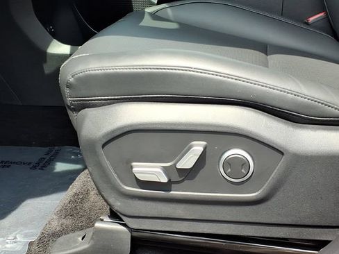 Used 2026 Hyundai Santa Fe SEL AWD/4WD image 16