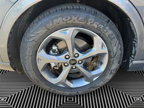 Used 2023 Ford Escape ST-Line image 11