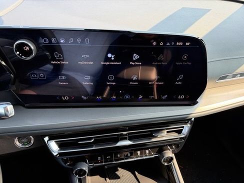 New 2026 Chevrolet Traverse LT w/ Sun and Wheel Package FWD image 22