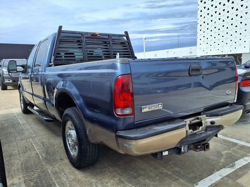 Used 2005 Ford F250 Lariat image 3
