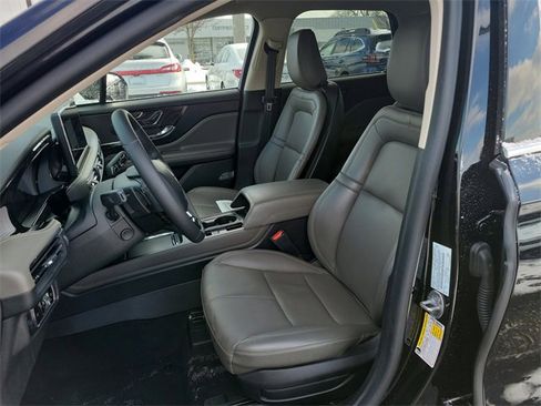 Certified 2023 Lincoln Corsair AWD w/ Equipment Group 101A image 7