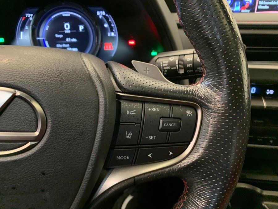 Used 2022 Lexus UX 250h F Sport w/ F Sport Premium Package AWD/4WD image 24