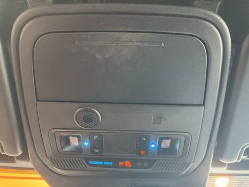 Used 2022 Ford Bronco Outer Banks image 24