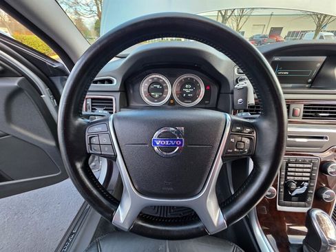 Used 2013 Volvo XC70 3.2 Platinum image 43