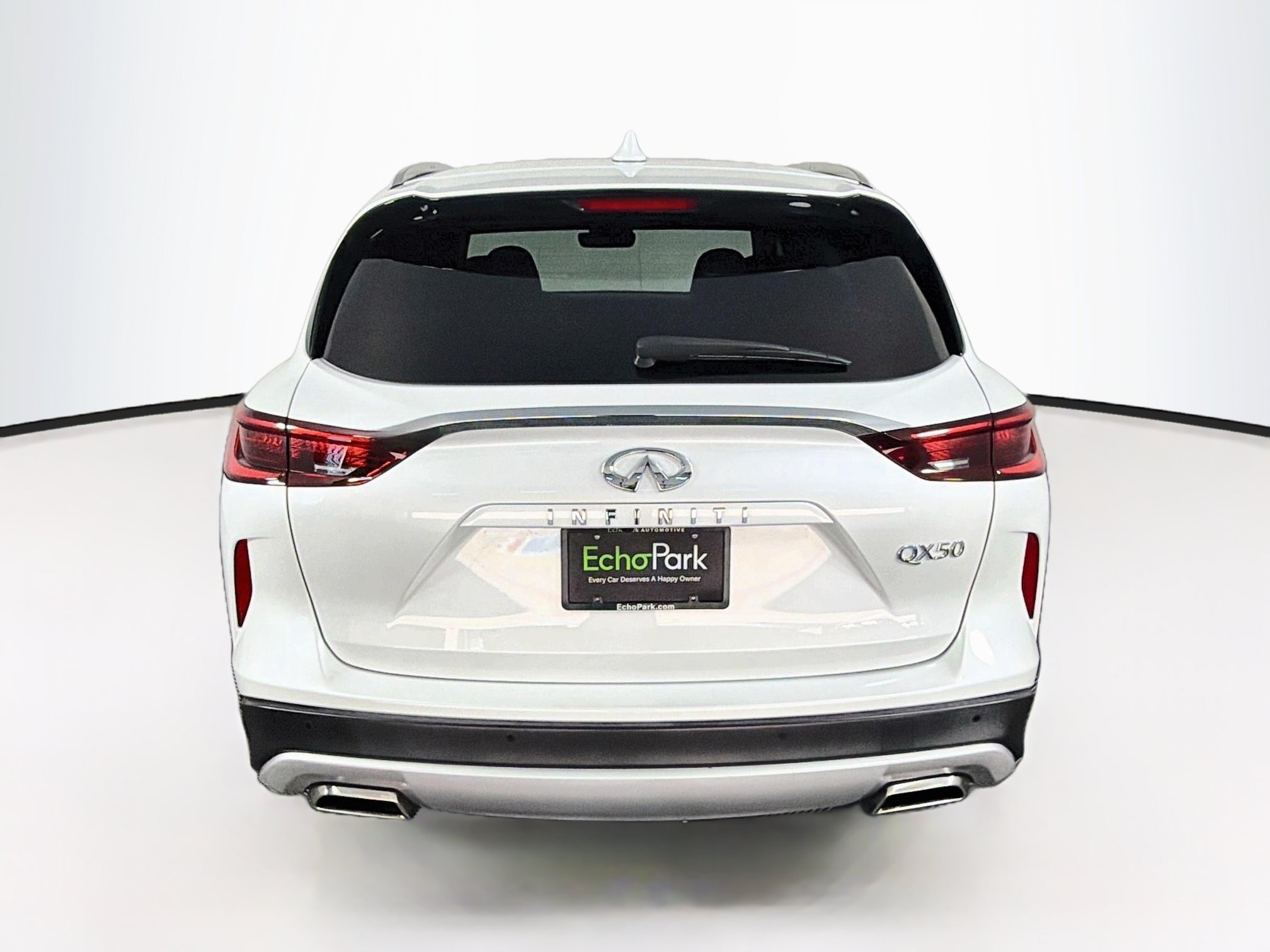 Used 2023 INFINITI QX50 Luxe FWD image 7