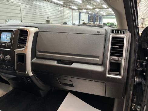 Used 2017 RAM 2500 SLT image 28