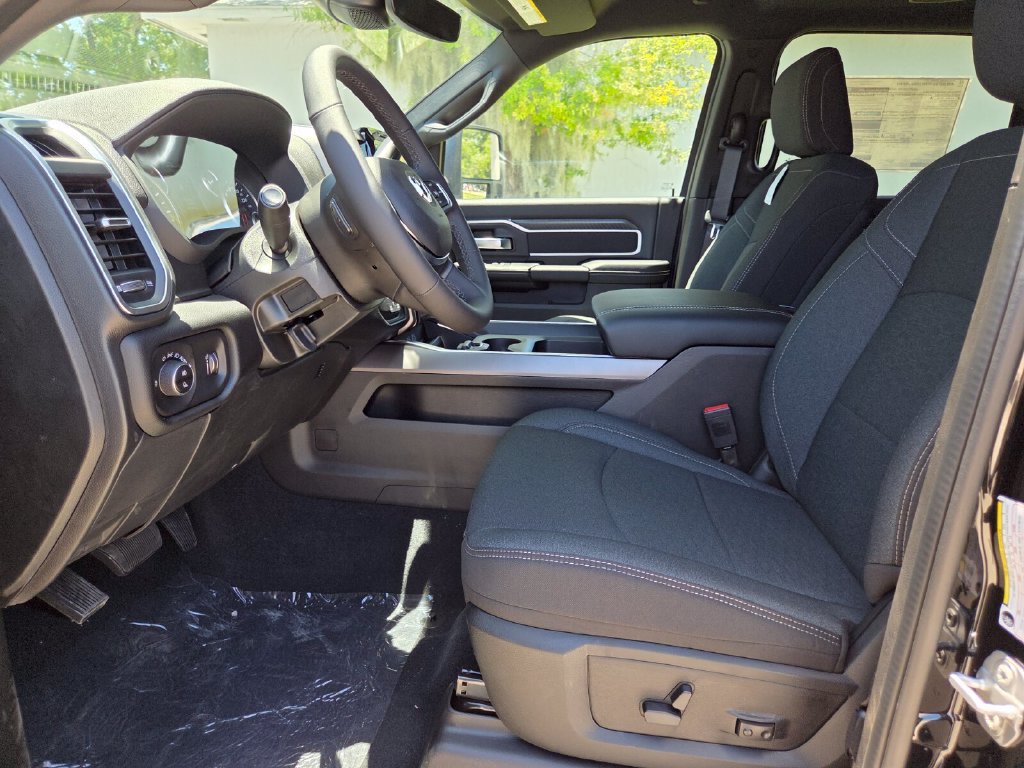 New 2026 RAM 2500 Big Horn AWD/4WD image 27