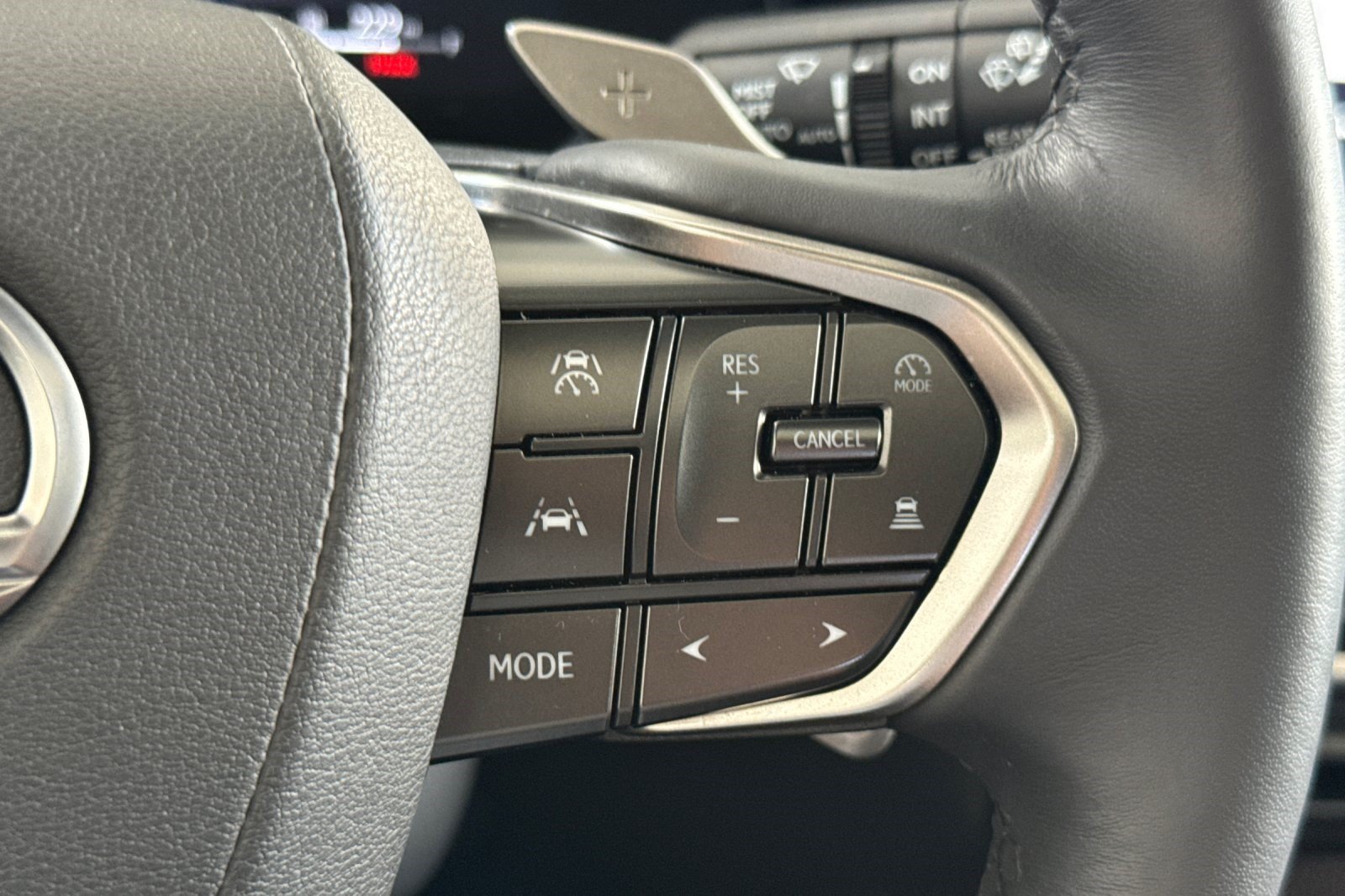 Certified 2025 Lexus RX 350 FWD w/ Technology Package image 31