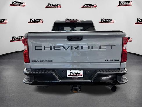 Used 2025 Chevrolet Silverado 2500 Custom w/ Custom Value Package AWD/4WD image 6