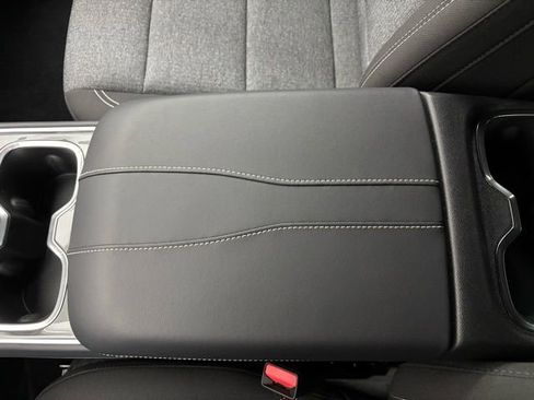 New 2026 GMC Acadia Elevation image 29