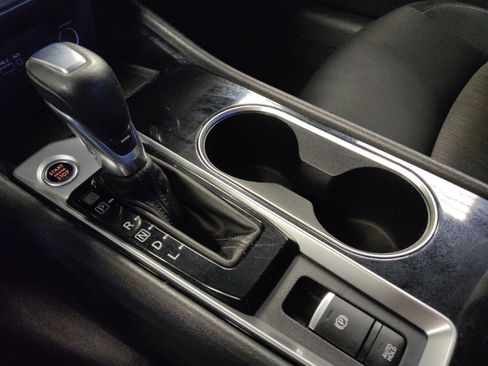 Used 2020 Nissan Altima 2.5 SV AWD/4WD image 26