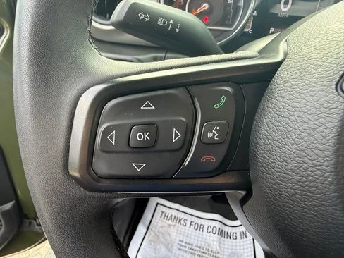 Used 2023 Jeep Gladiator Sport AWD/4WD image 24