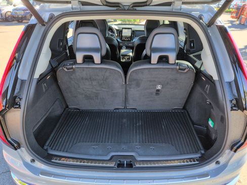 Used 2025 Volvo XC90 B5 Ultra w/ Protection Package Premier image 32