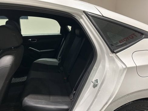 Used 2023 Honda Civic Sport image 15