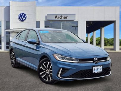 Certified 2025 Volkswagen Jetta SE