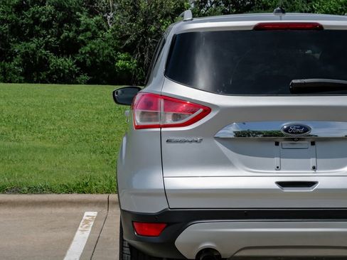 Used 2015 Ford Escape Titanium FWD image 55