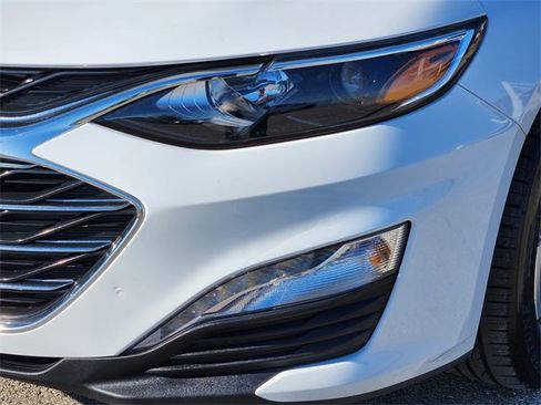 Certified 2024 Chevrolet Malibu LT image 9