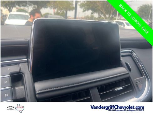 Used 2023 Chevrolet Suburban Z71 AWD/4WD image 15