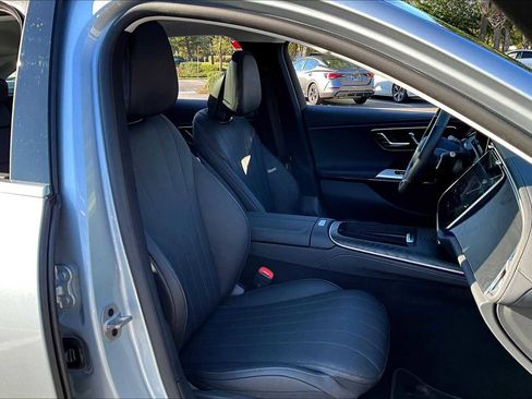 Used 2025 Mercedes-Benz E 450 4MATIC All-Terrain Wagon image 14