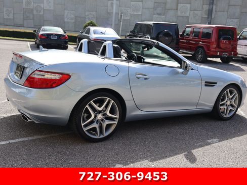Used 2013 Mercedes-Benz SLK 350 image 10