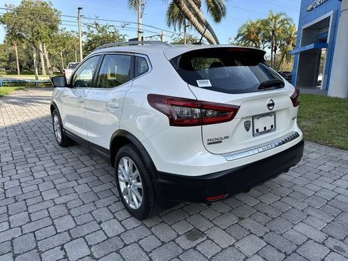 Used 2022 Nissan Rogue Sport SV w/ Technology Package AWD/4WD image 33