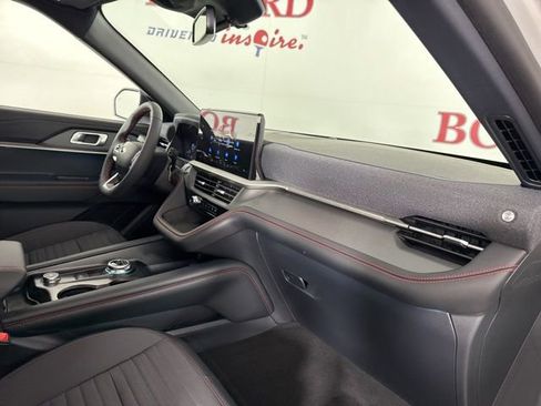 New 2026 Ford Explorer ST-Line w/ ST-Line Street Pack image 21