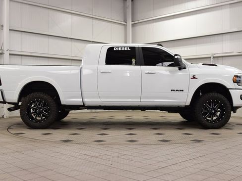 Used 2024 RAM 2500 Limited image 8