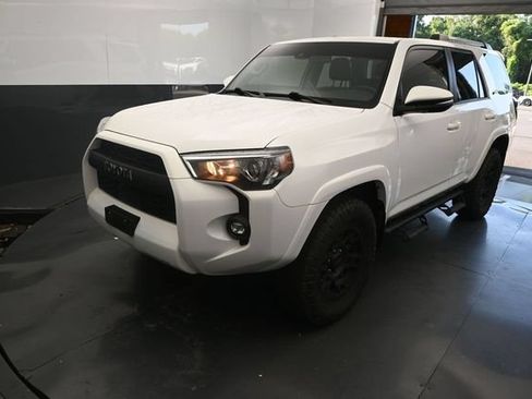 Used 2023 Toyota 4Runner SR5 Premium w/ Moonroof Package AWD/4WD image 8