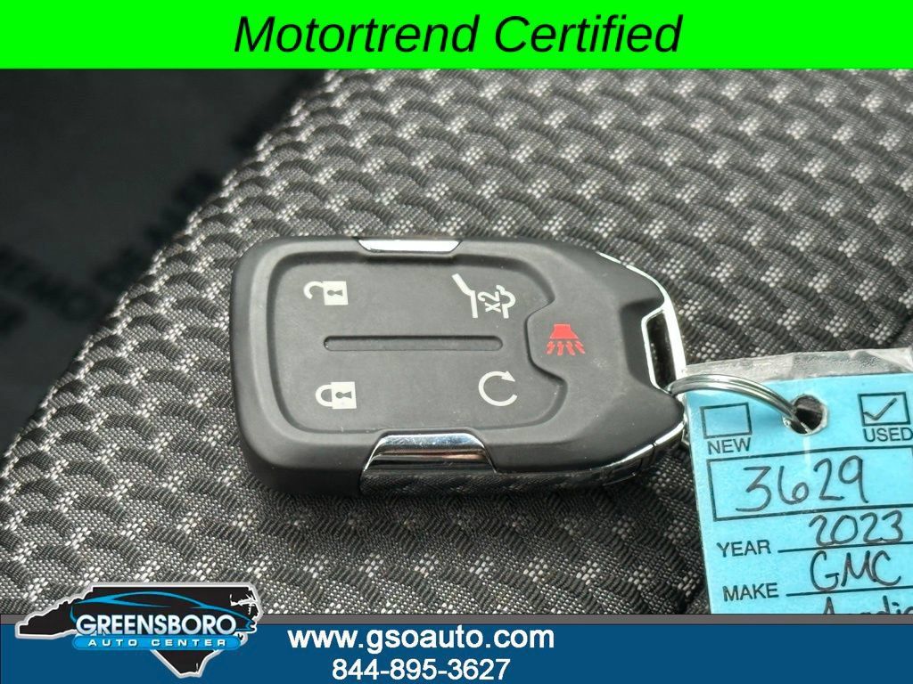 Used 2023 GMC Acadia SLE w/ Driver Convenience Package AWD/4WD image 36