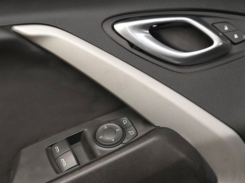 Used 2019 Chevrolet Camaro SS RWD image 34