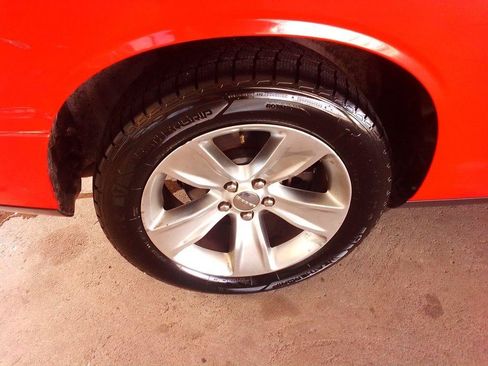 Used 2018 Dodge Challenger SXT RWD image 24