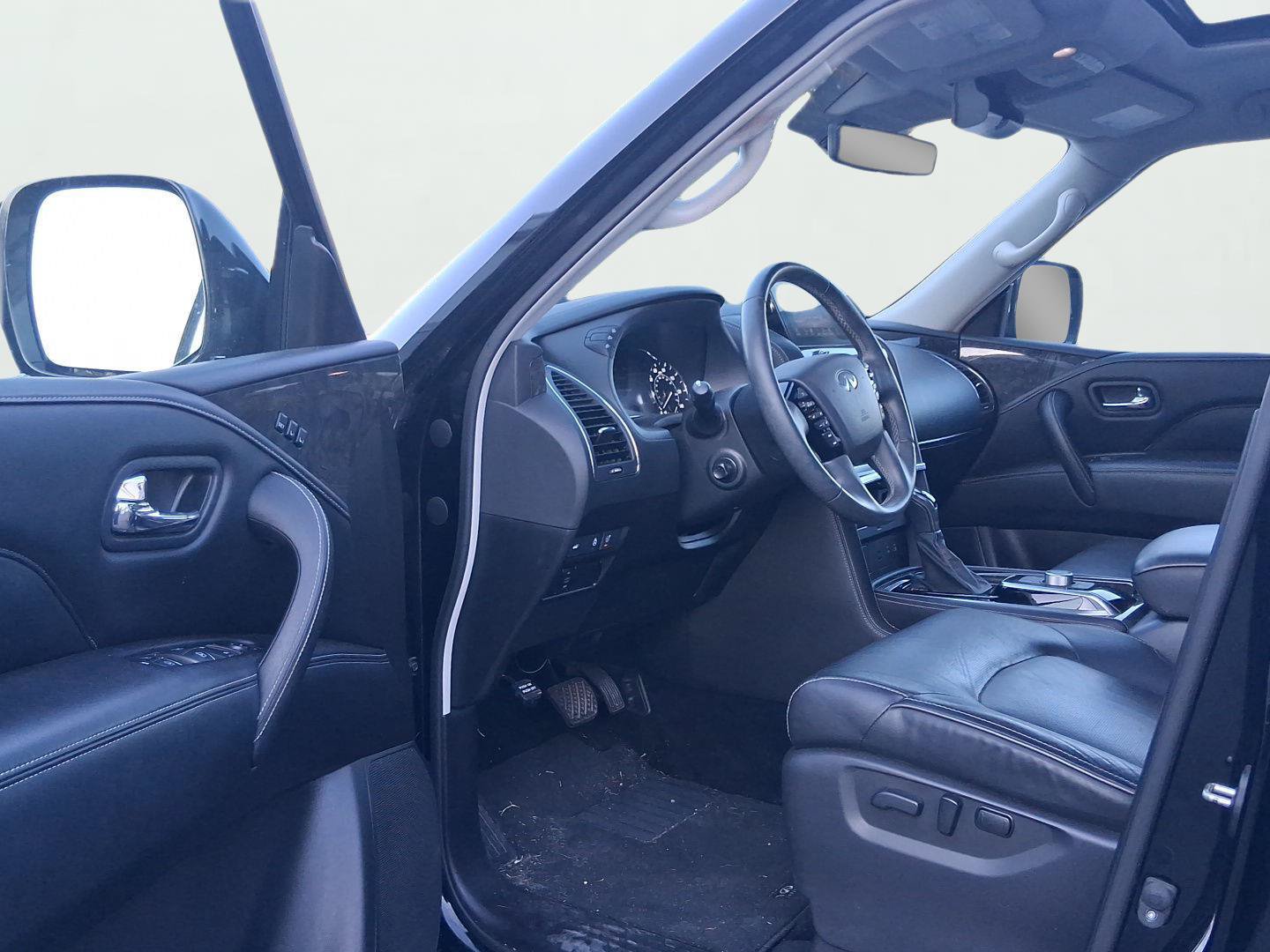 Used 2023 INFINITI QX80 Luxe w/ Cargo Package RWD image 17