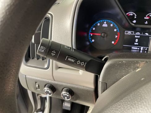 Used 2018 Chevrolet Colorado W/T AWD/4WD image 11