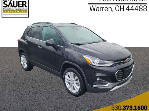 Used 2020 Chevrolet Trax Premier w/ LPO, Cargo Package image 1