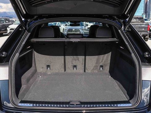 New 2026 Audi Q8 Premium Plus image 38