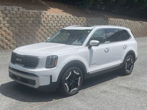 Used 2024 Kia Telluride S w/ S Sunroof Package FWD image 1