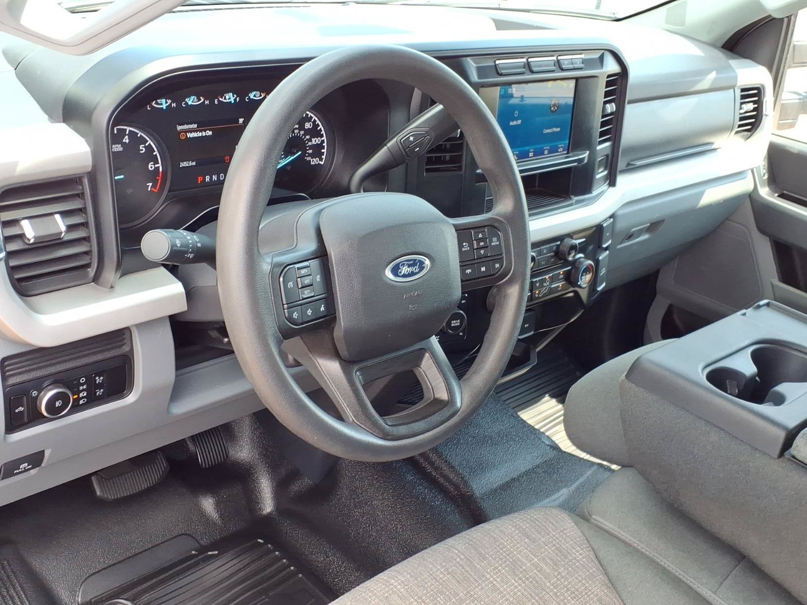 Used 2024 Ford F250 XLT w/ FX4 Off-Road Package AWD/4WD image 17
