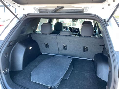 Used 2025 Chevrolet Equinox LT image 30