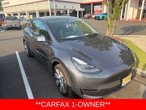 Used 2023 Tesla Model Y 2WD image 1