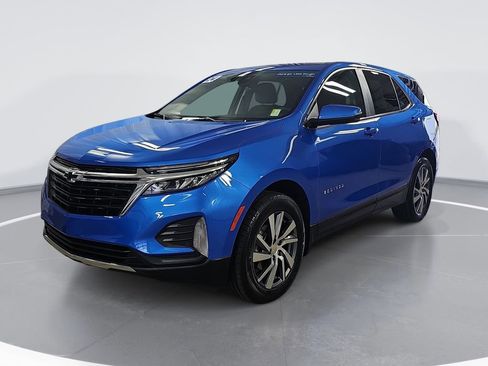 Certified 2024 Chevrolet Equinox LT AWD/4WD image 9