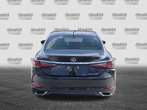 Used 2019 Lexus ES 350 Ultra Luxury w/ Accessory Package 2 image 8