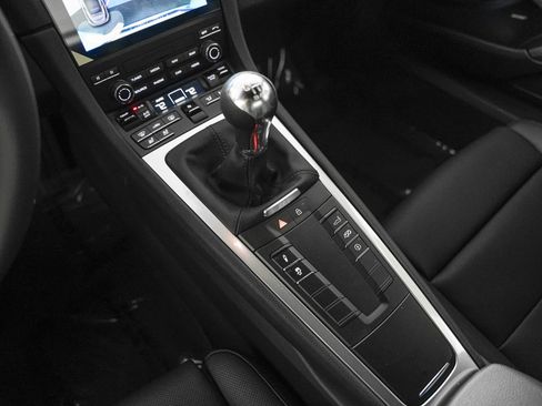 Used 2025 Porsche 718 Cayman image 17