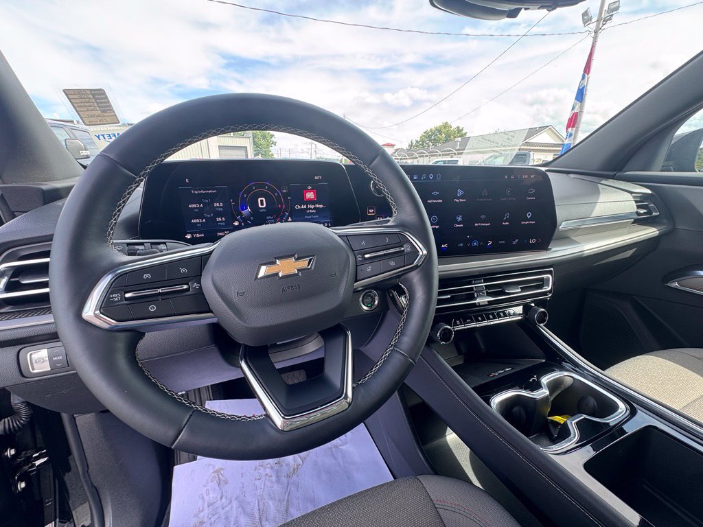 Used 2026 Chevrolet Traverse LT w/ Driver Confidence Package AWD/4WD image 22