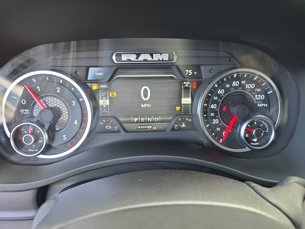 New 2026 RAM 3500 Big Horn AWD/4WD image 19
