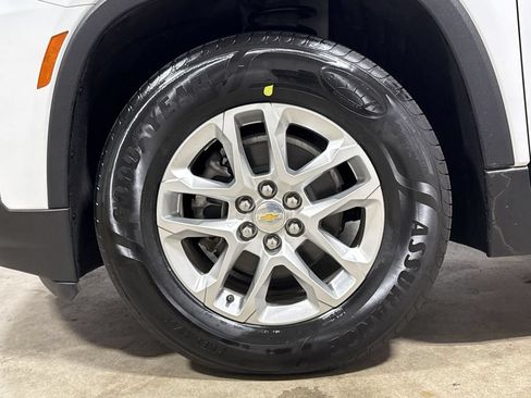 Used 2024 Chevrolet Traverse LS w/ Safety Package FWD image 27