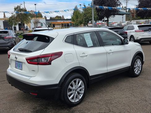 Used 2022 Nissan Rogue Sport S image 26