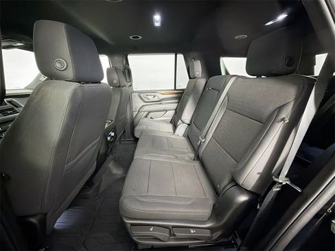 Used 2024 GMC Yukon SLE image 22