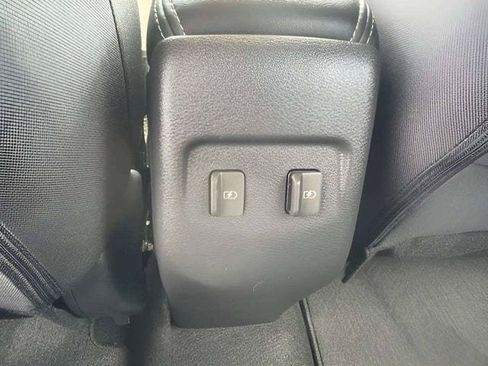 Used 2023 Nissan Kicks SR FWD image 25