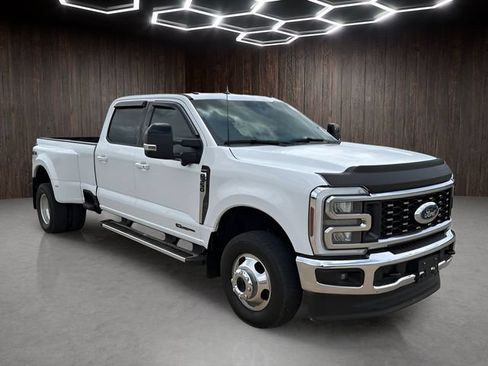 Certified 2025 Ford F350 Lariat AWD/4WD image 1